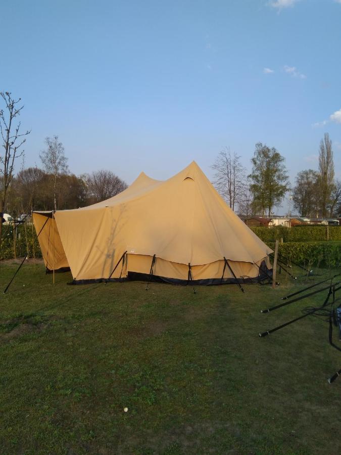 Tent-Ok Opende Exterior photo